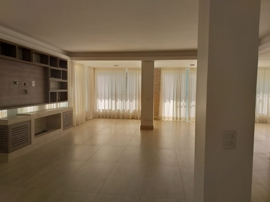 #409 - Casa em condomínio para Venda em Santana de Parnaíba - SP