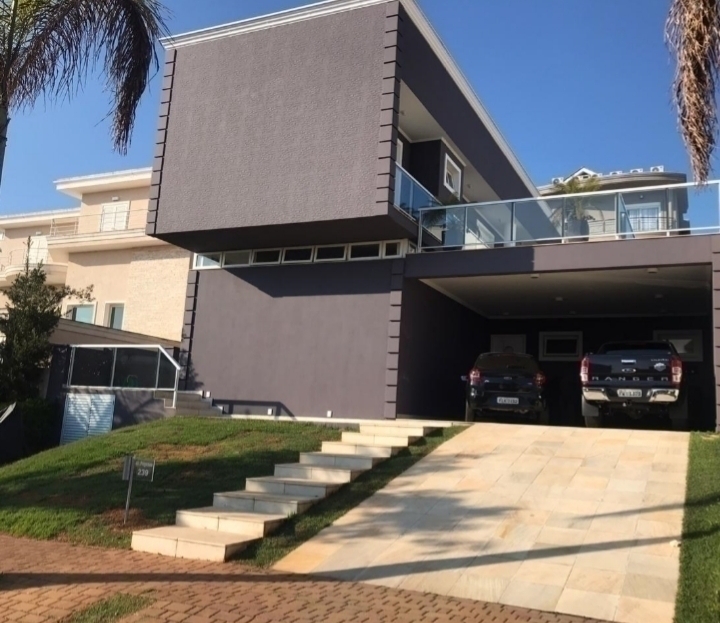 #704 - Casa em condomínio para Venda em Santana de Parnaíba - SP