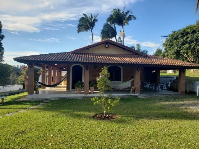 #705 - Casa para Venda em São Roque - SP
