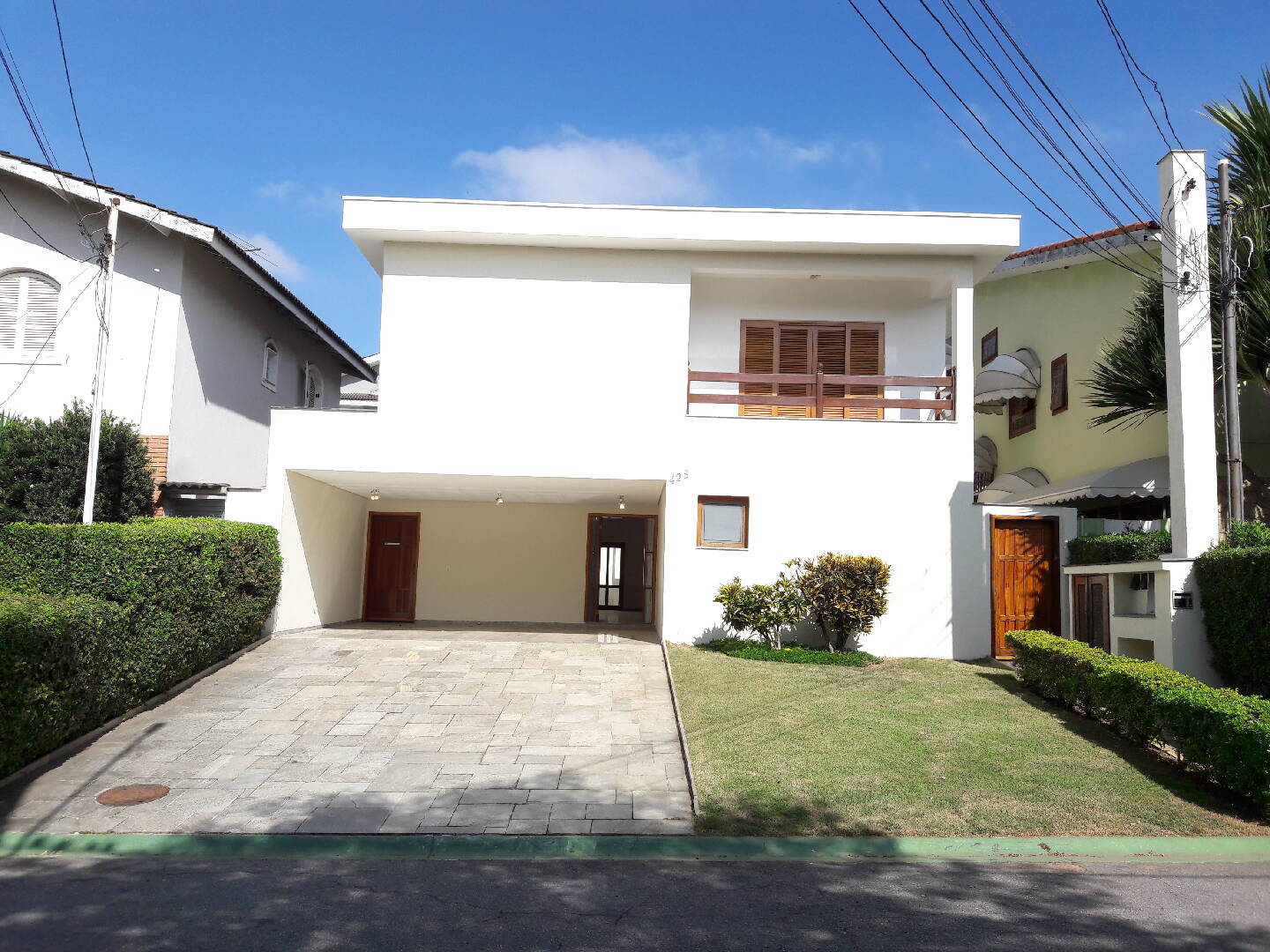 #934 - Casa para Locação em Santana de Parnaíba - SP