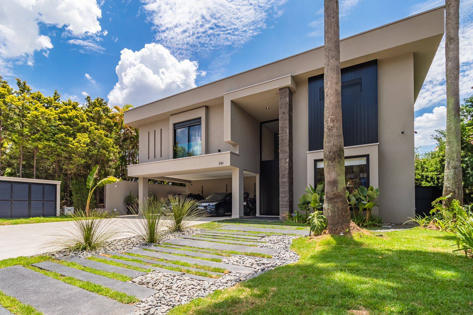 #1015 - Casa para Venda em Santana de Parnaíba - SP