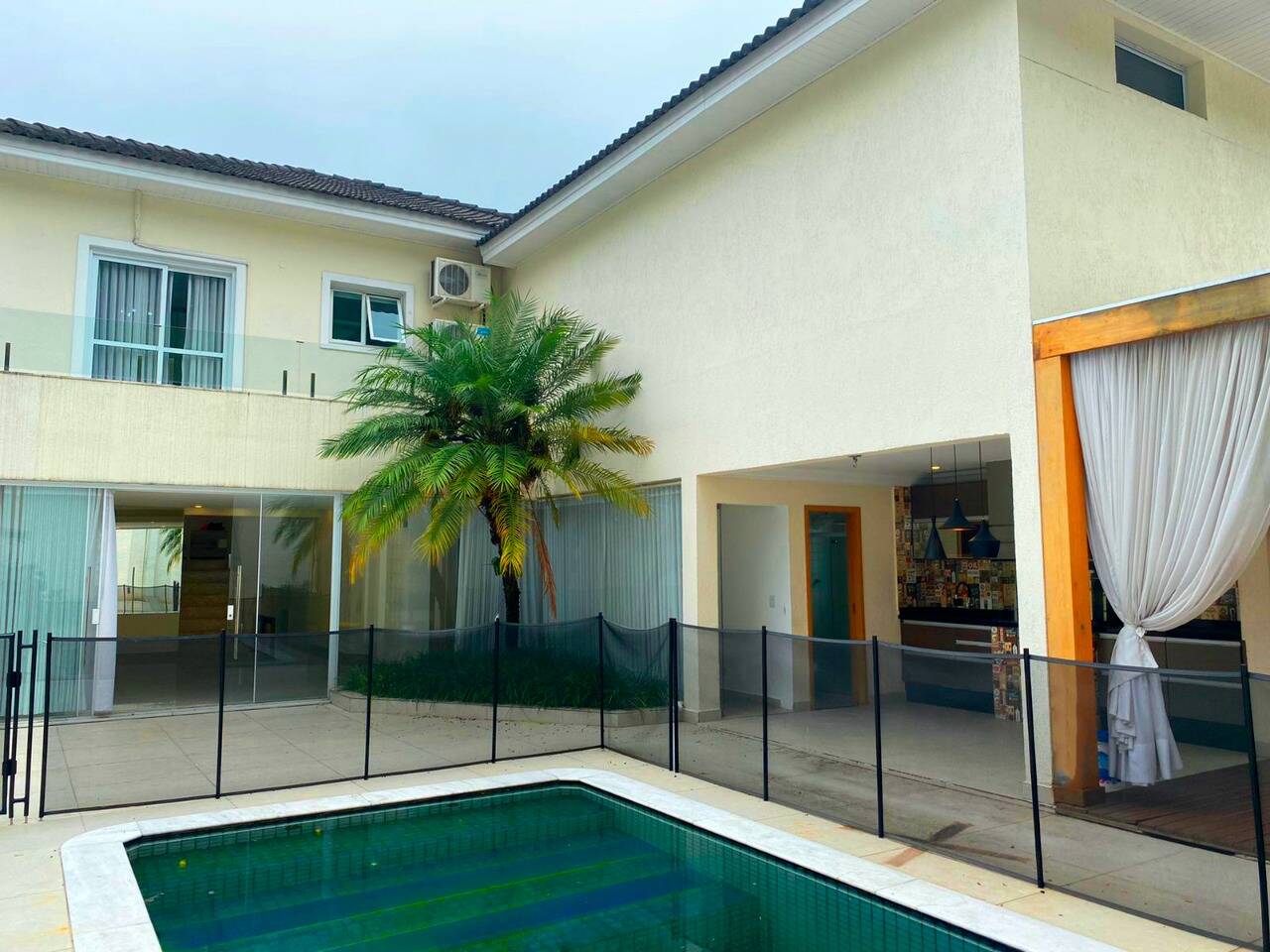 #1123 - Casa em condomínio para Venda em Barueri - SP