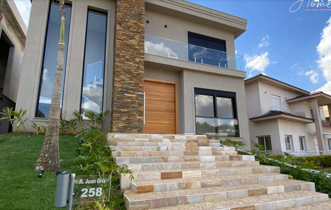 #1271 - Casa para Venda em Santana de Parnaíba - SP