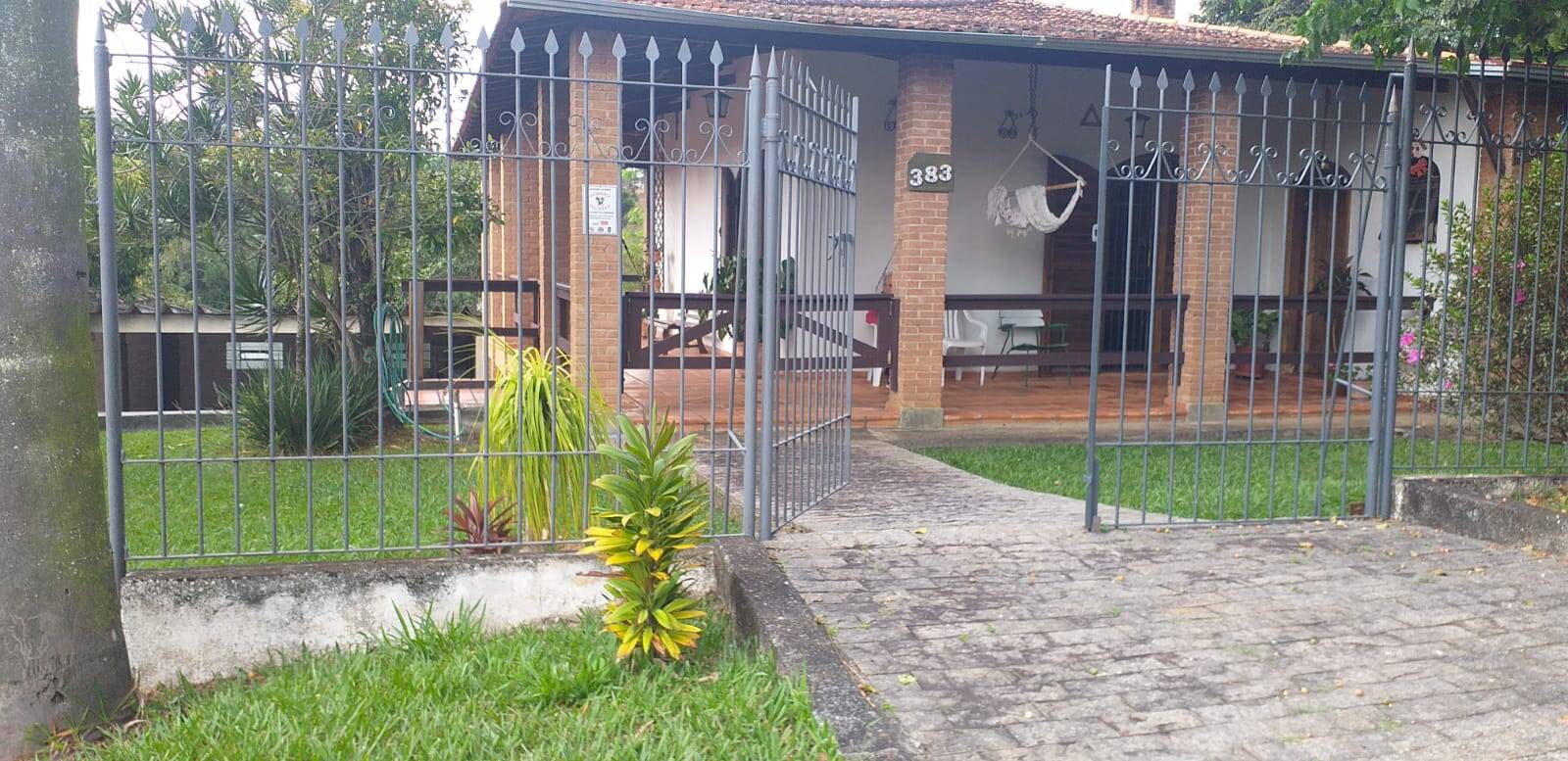 #1273 - Casa para Venda em São Roque - SP
