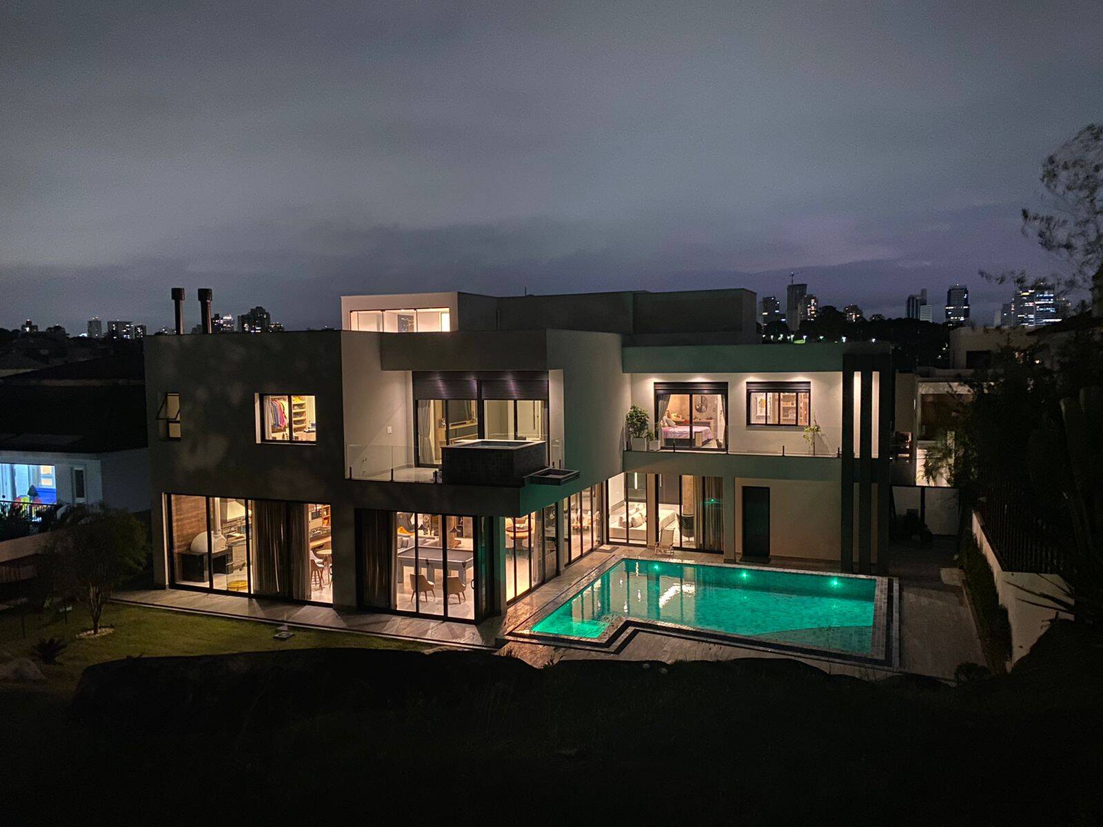 #1301 - Casa em condomínio para Venda em Santana de Parnaíba - SP