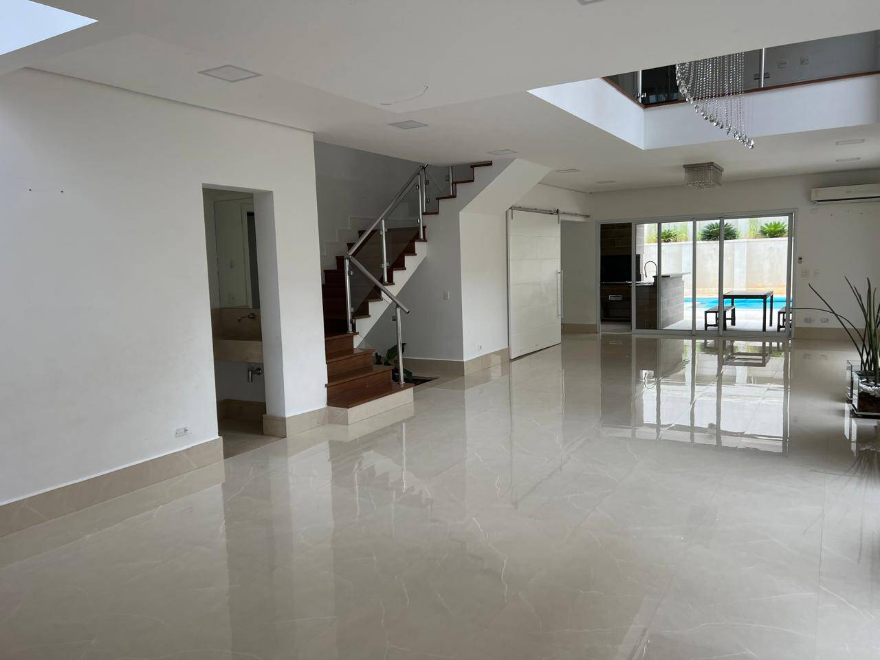 #1372 - Casa em condomínio para Venda em Santana de Parnaíba - SP