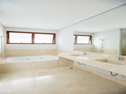 Casa em condomínio para Venda em Alphaville Residencial Um - 12