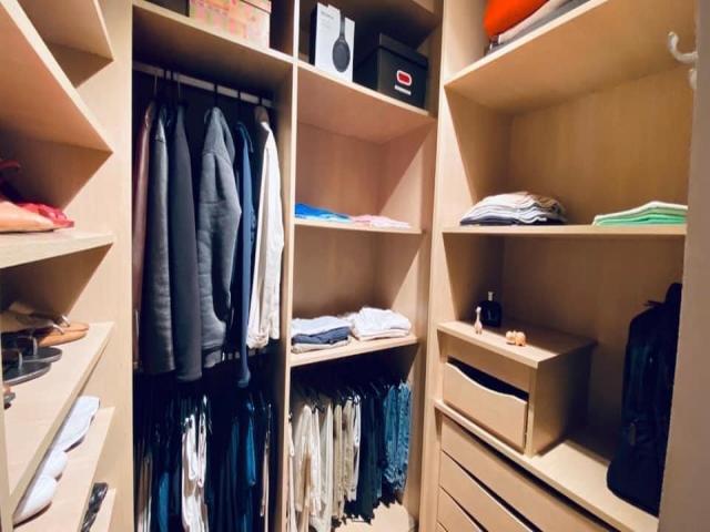 Apartamento para Venda em Melville Empresarial  I e  II - 13