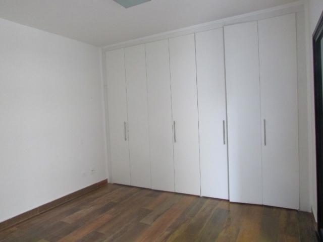 Apartamento para Venda em ALPHAVILLE - 17