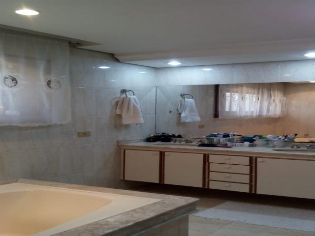 Casa em condomínio para Venda em ALPHAVILLE - 40