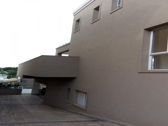 Vista Lateral para a garagem