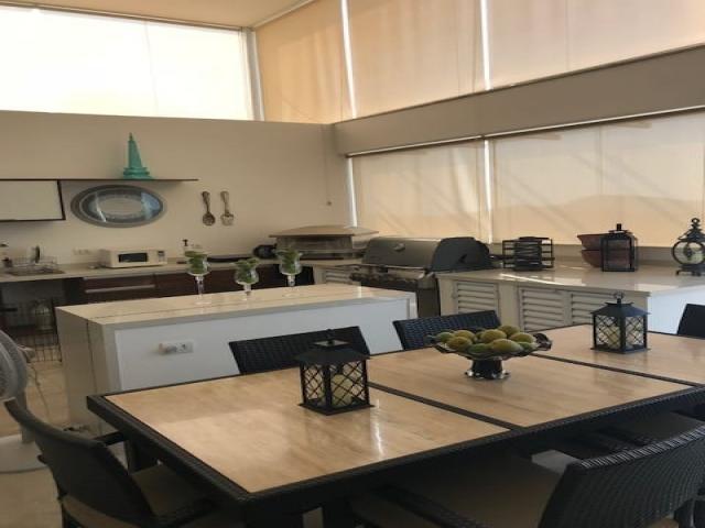 #618 - Casa em condomínio para Venda em Santana de Parnaíba - SP