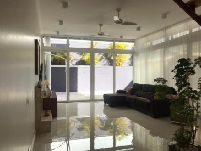 #704 - Casa em condomínio para Venda em Santana de Parnaíba - SP