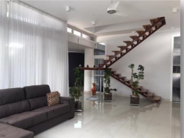 #704 - Casa em condomínio para Venda em Santana de Parnaíba - SP