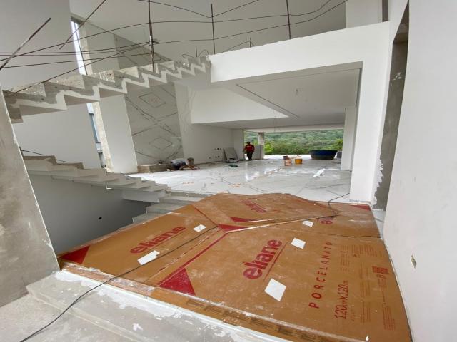 Casa em condomínio para Venda em Santana de Parnaíba - 2