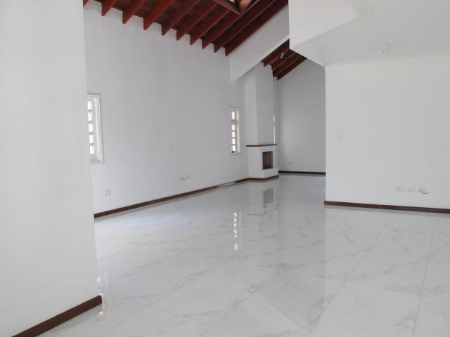 Casa em condomínio para Venda em Alphaville - 34
