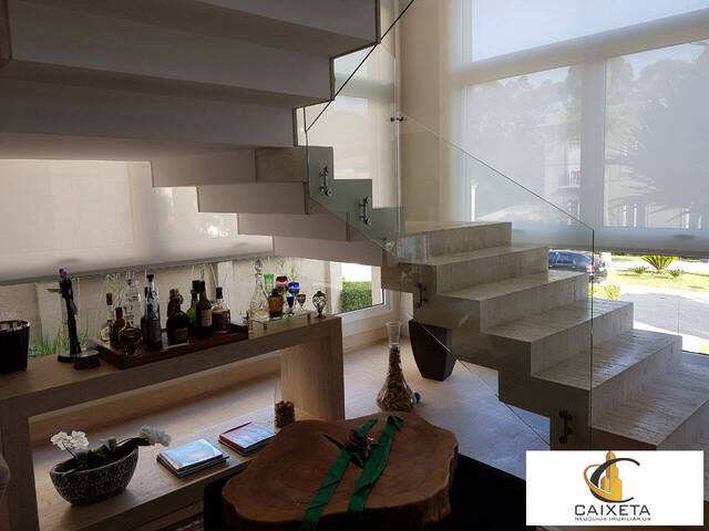 #823 - Casa em condomínio para Venda em Santana de Parnaíba - SP