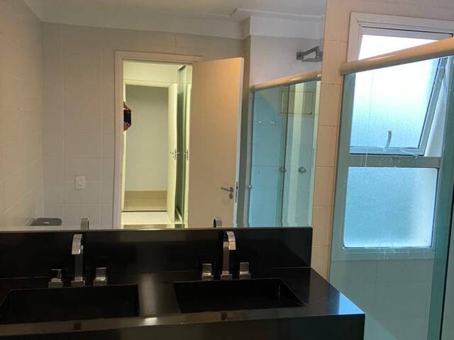 Apartamento para Locação em TAMBORÉ - 12
