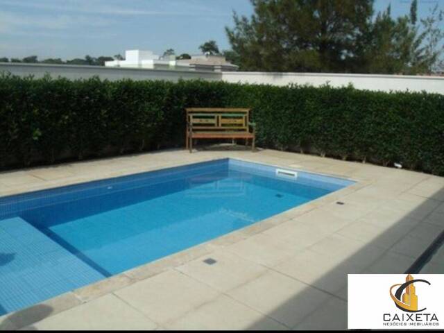 #873 - Casa em condomínio para Venda em Santana de Parnaíba - SP