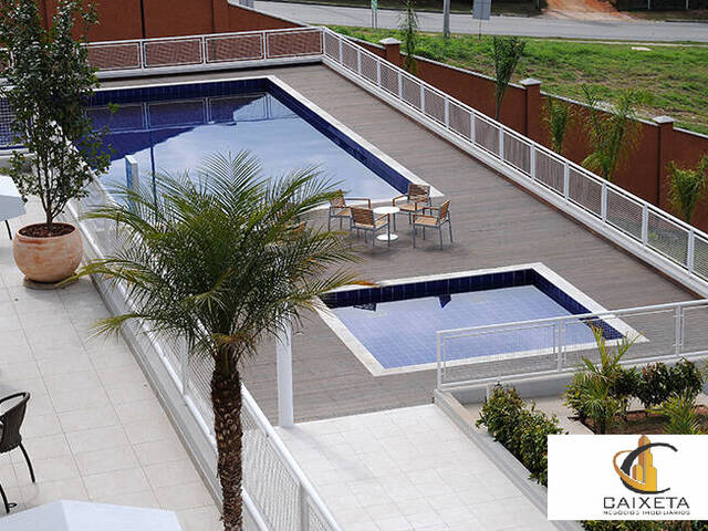 piscina infantil e adulto