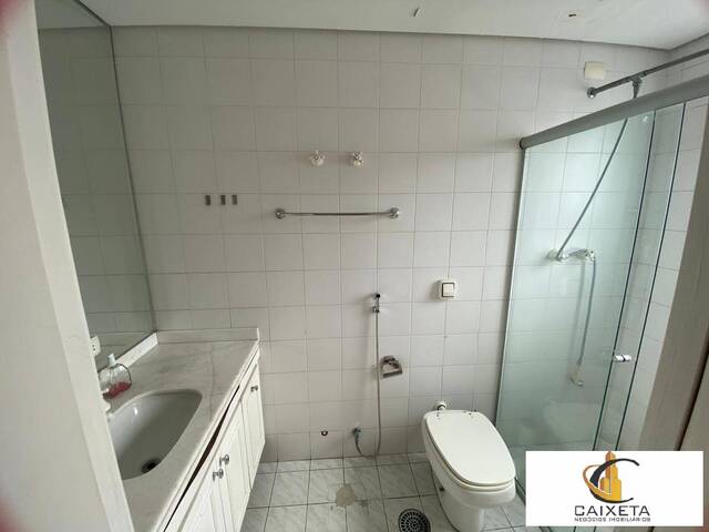 Apartamento para Venda em Moema - 23