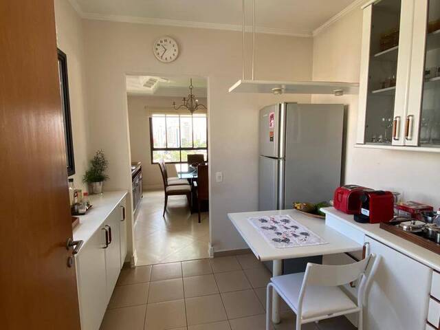 Apartamento para Venda em Moema - 24