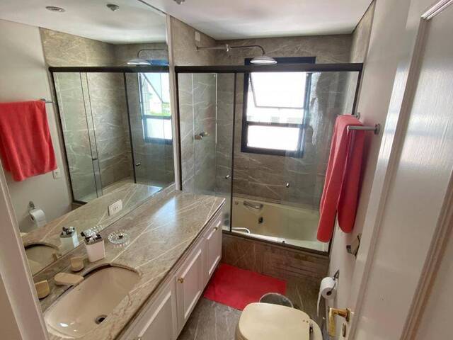 Apartamento para Venda em Moema - 25