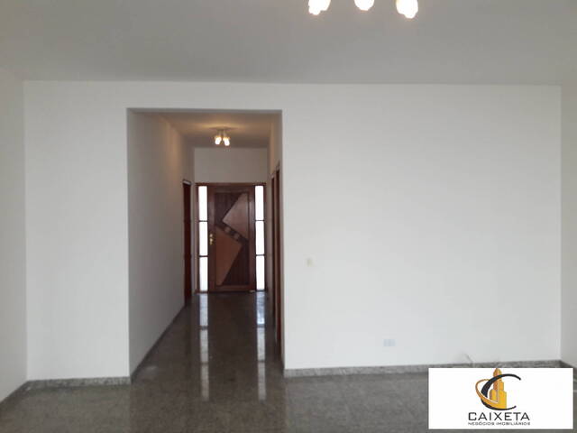 Casa para Locação em Alphaville - 29
