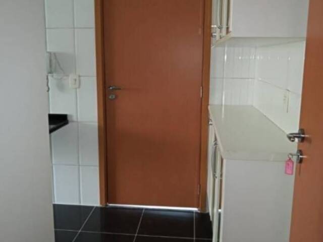 Apartamento para Venda em TAMBORÉ - 17