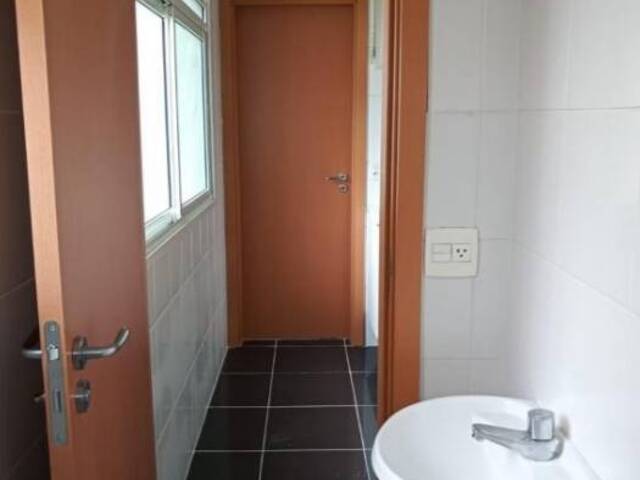 Apartamento para Venda em TAMBORÉ - 19