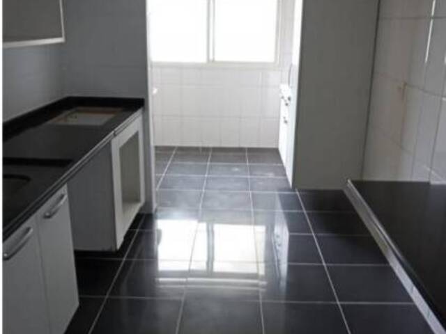 Apartamento para Venda em Santana de Parnaíba - 3