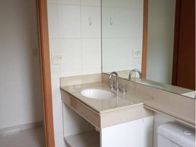 Apartamento para Venda em TAMBORÉ - 23