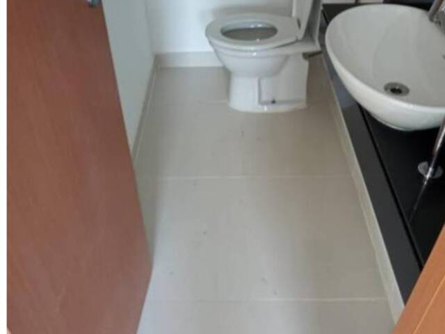 Apartamento para Venda em TAMBORÉ - 21