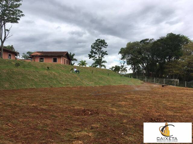 Chácara para Venda em Condomínio Itaembu - 13