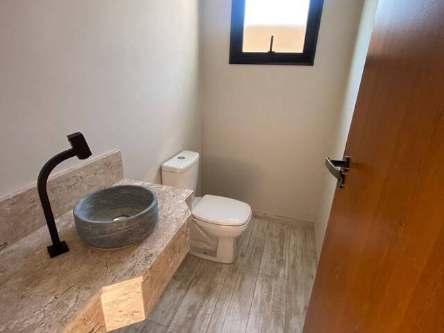 Casa para Venda em São Roque - 4