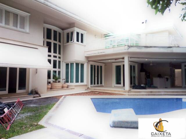 #978 - Casa em condomínio para Locação em Santana de Parnaíba - SP