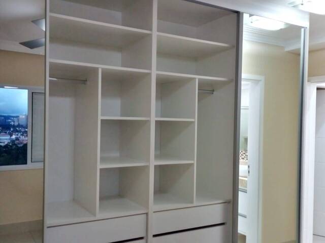 Guarda Roupa embutido