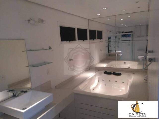 Apartamento para Venda em ALPHAVILLE - 26