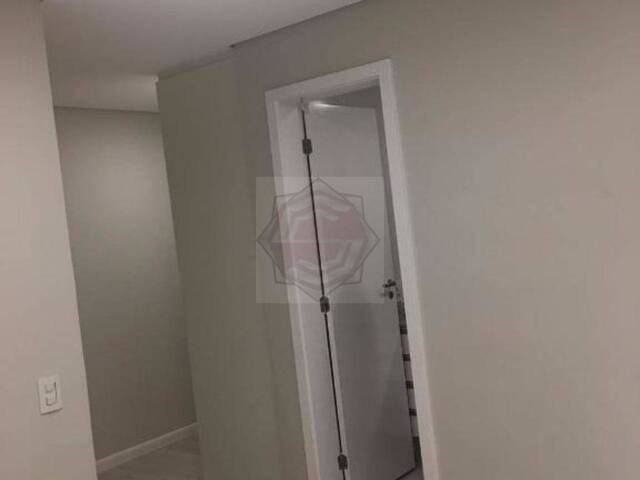 Apartamento para Venda em ALPHAVILLE - 32
