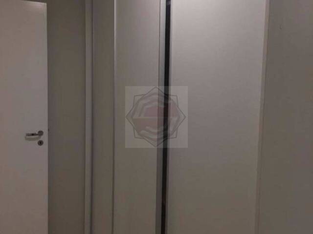 Apartamento para Venda em ALPHAVILLE - 31