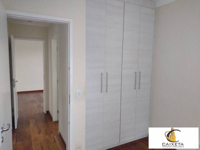 Apartamento para Locação em Jardim Tupanci - 16