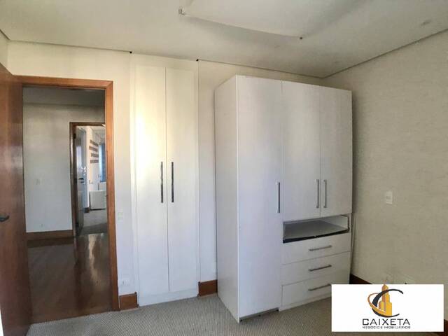 Apartamento para Venda em ALPHAVILLE - 12