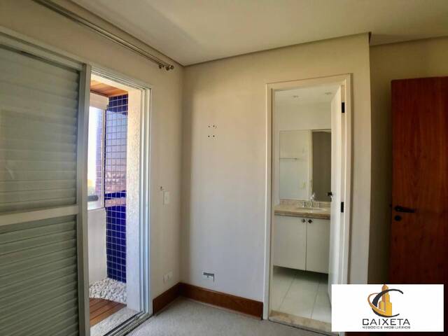 Apartamento para Venda em ALPHAVILLE - 13