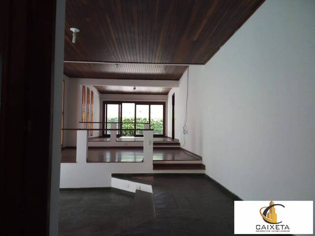 #1058 - Casa em condomínio para Locação em Santana de Parnaíba - SP