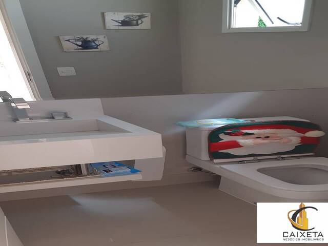 Casa para Venda em TAMBORÉ - 19
