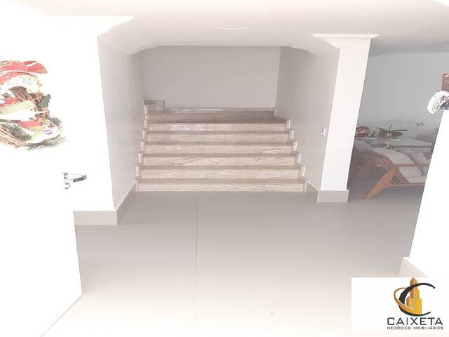 Casa para Venda em TAMBORÉ - 33