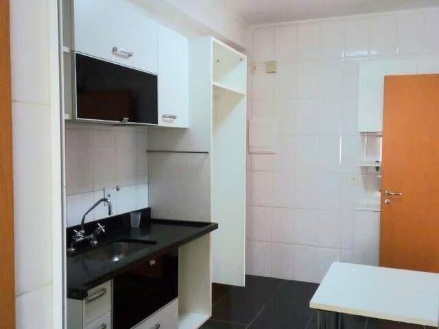 Apartamento para Venda em Santana de Parnaíba - 4