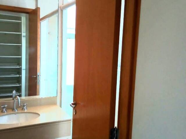 Apartamento para Venda em TAMBORÉ - 24
