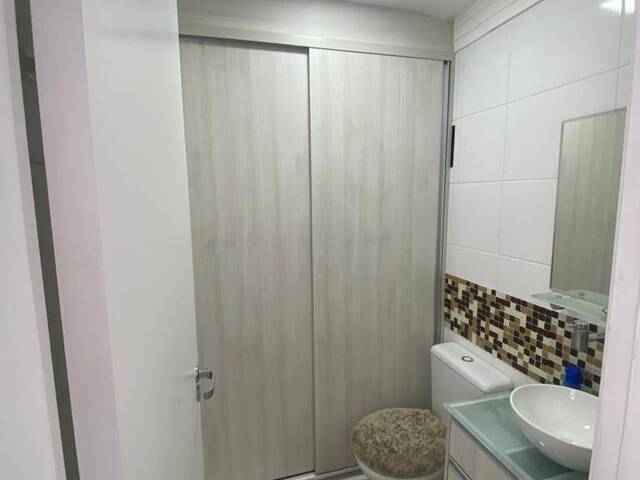 Apartamento para Venda em TAMBORÉ - 34