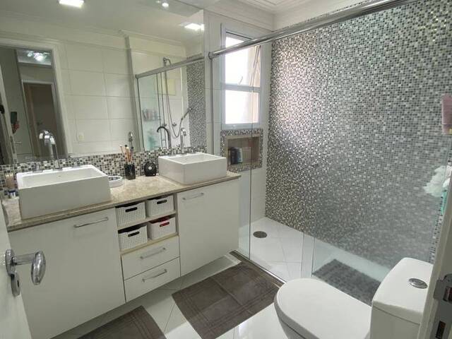 Apartamento para Venda em TAMBORÉ - 26